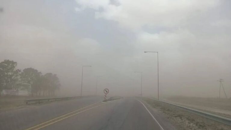Sigue el alerta por fuertes vientos