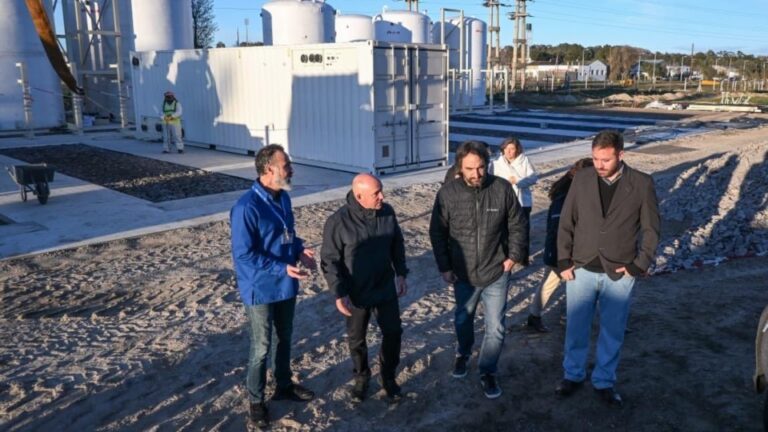 Sastre destacó el impacto que tendrá la planta desalinizadora de Aluar