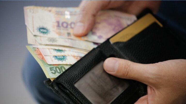 Salarios: nueve de cada 10 argentinos perdió contra la inflación