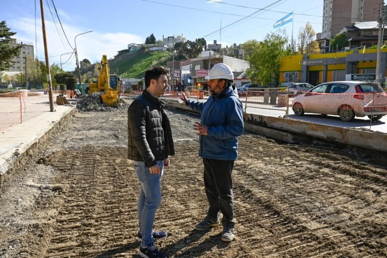 Plan Galina: Torres recorrió el enrocado del Cerro Chenque y destacó el avance de obras clave para Comodoro Rivadavia